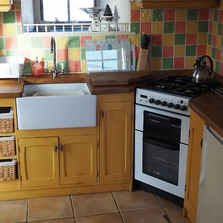 Holiday home Woodend Schoolhouse